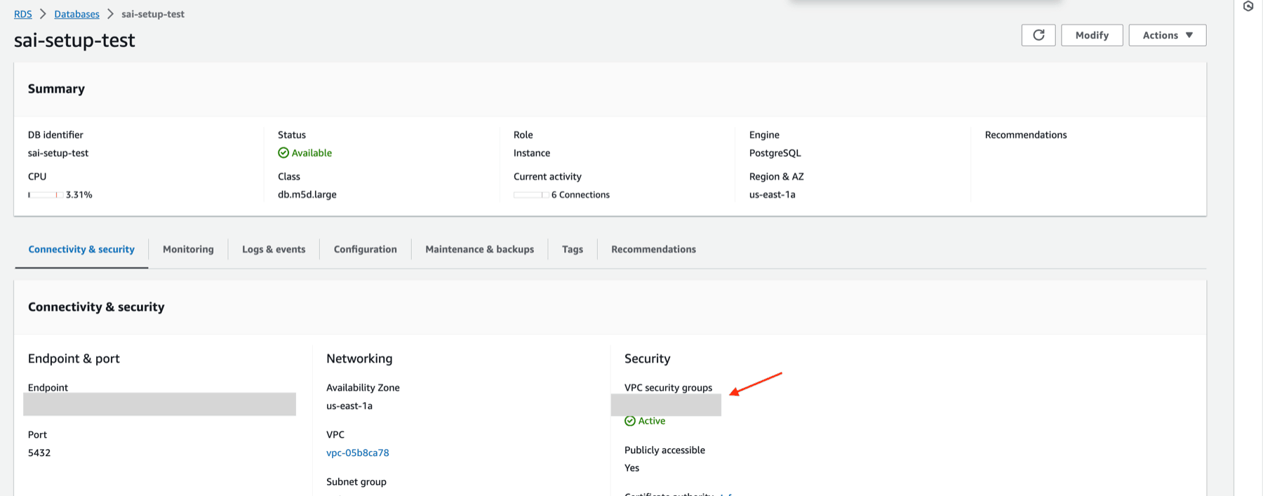 ¿Dónde encontrar el grupo de seguridad en Aurora PostgreSQL?